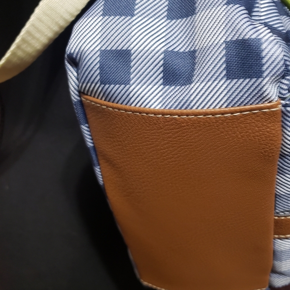 Lily Bloom Crossbody - Picture 3 of 4